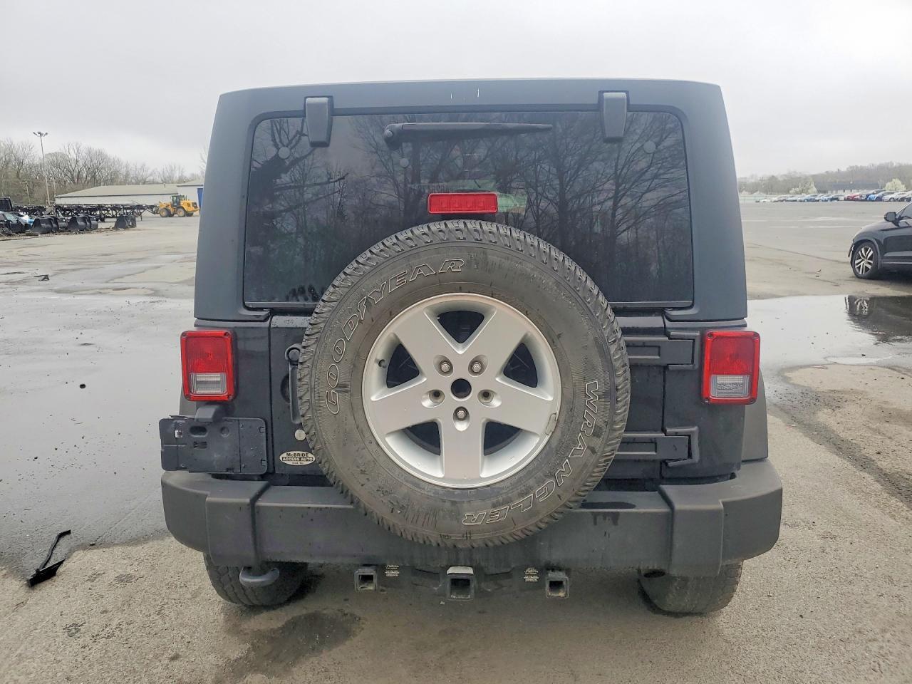 2014 Jeep Wrangler Unlimited Sport - Image 6