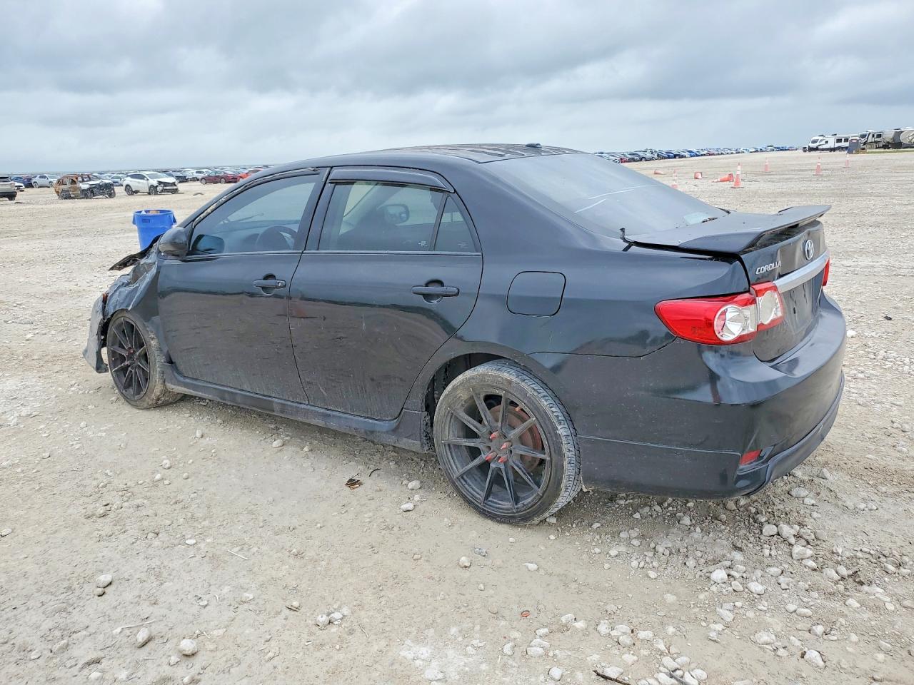2011 Toyota Corolla S - Фото 2