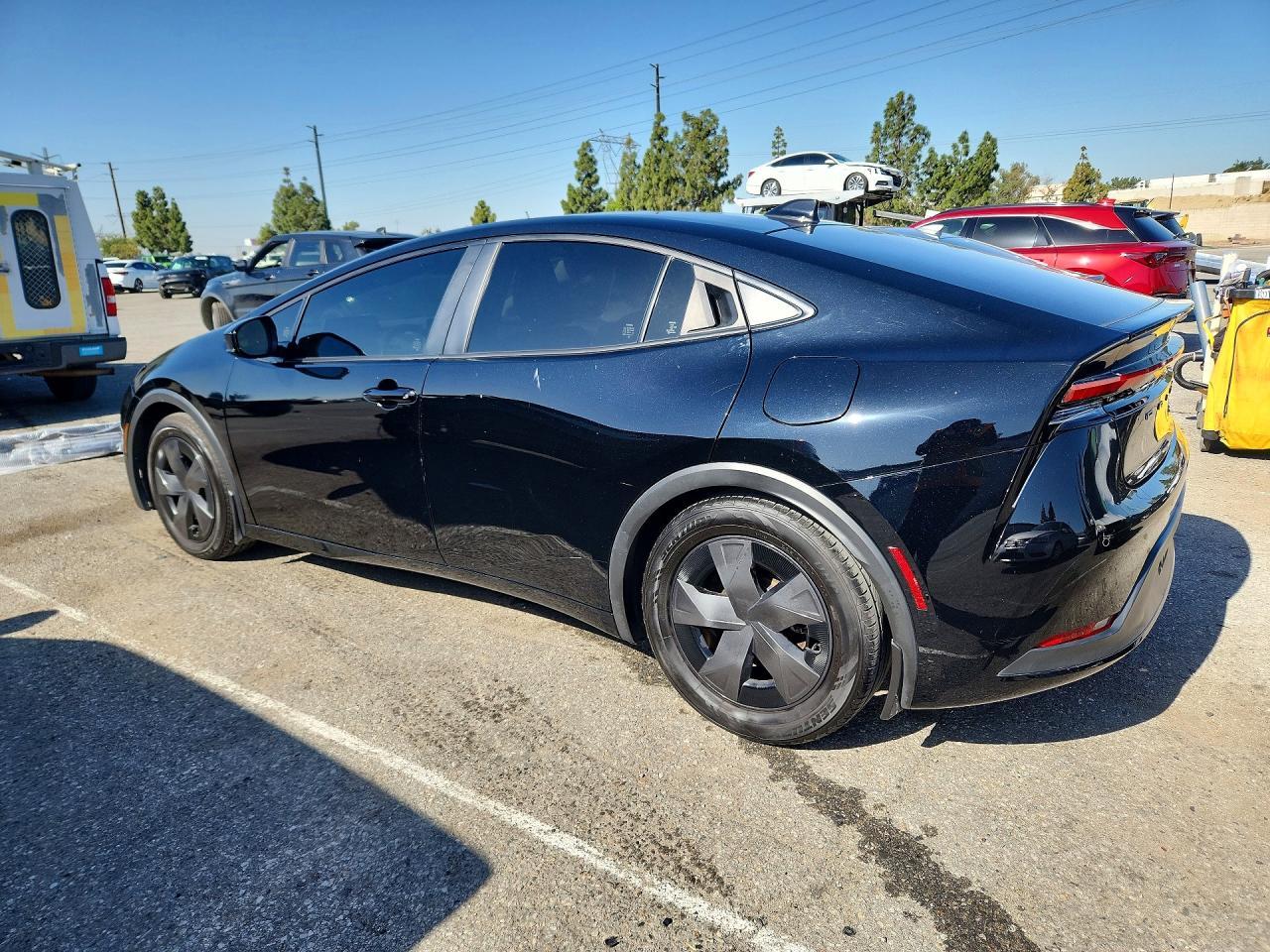 2024 Toyota Prius Le - Фото 2