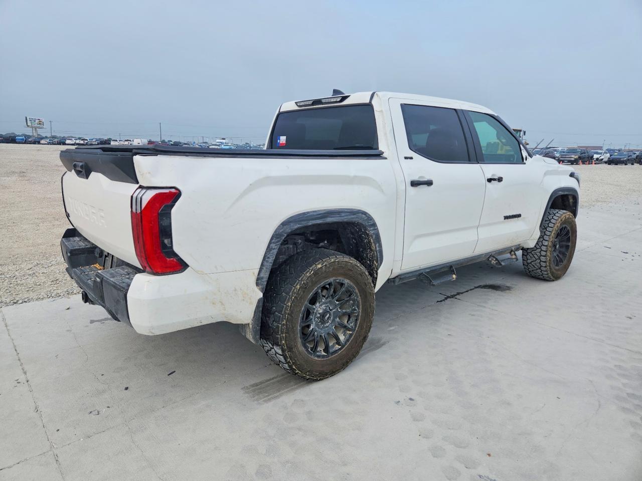 2024 Toyota Tundra Sr5 - Фото 3
