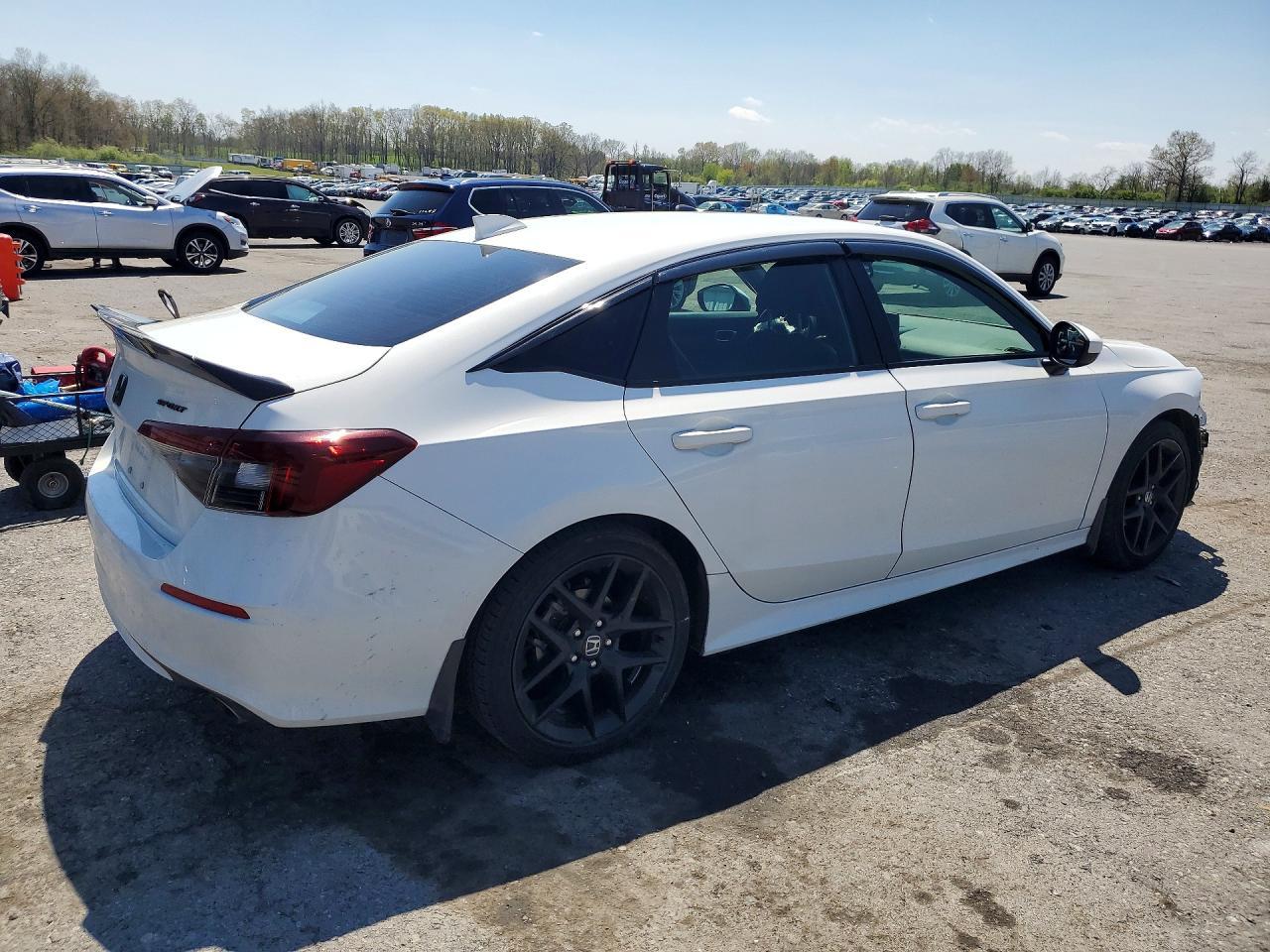 2023 Honda Civic - Фото 3