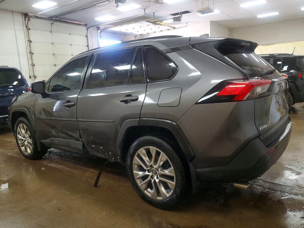 2021 Toyota Rav4 Xle Premium - Image 2