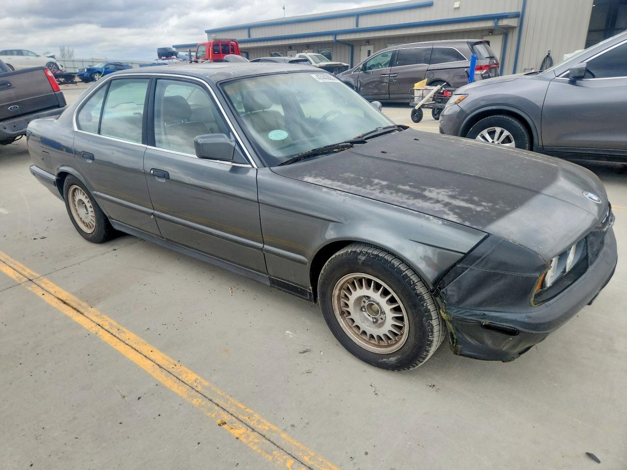 1989 BMW 525 I Automatic - Image 4