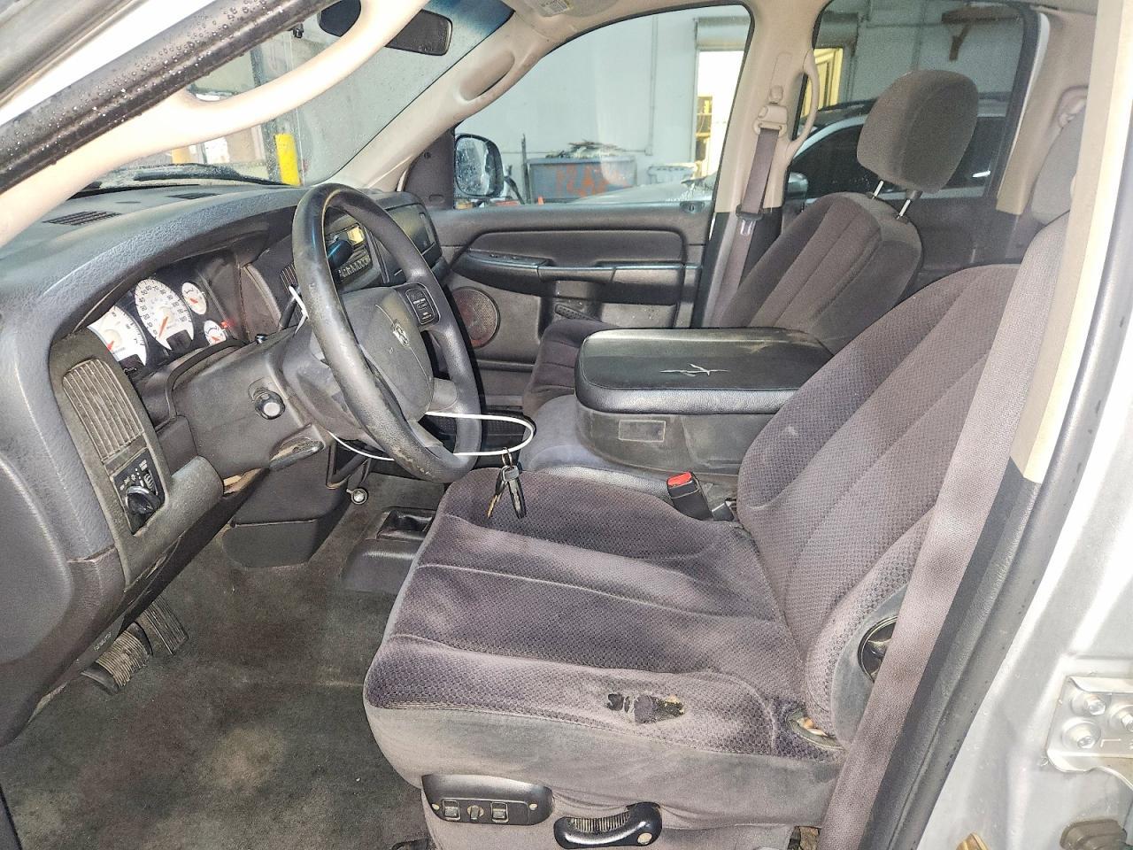 2005 Dodge Ram 1500 St - Фото 7