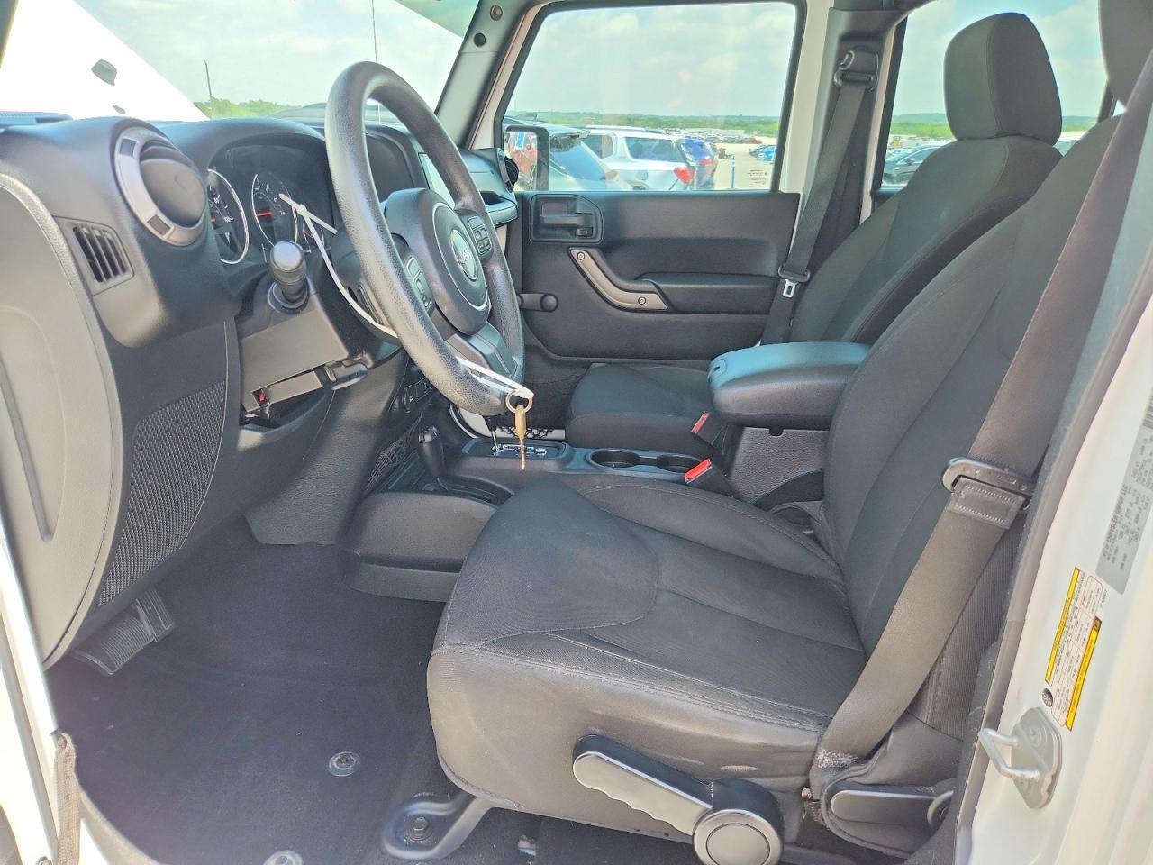 2015 Jeep Wrangler Unlimited Sport - Image 7