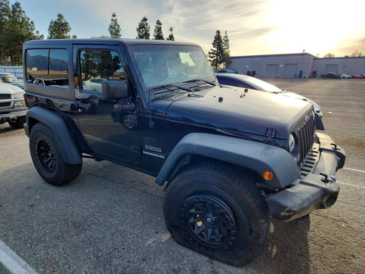 2017 Jeep Wrangler Sport - Фото 4