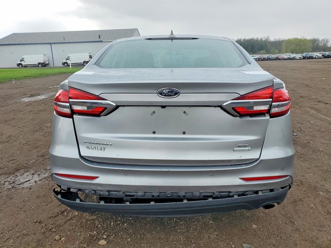 2020 Ford Fusion Se - Фото 6