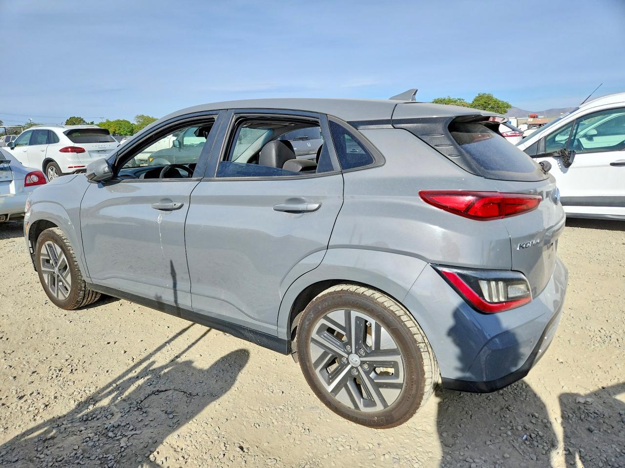 2022 Hyundai Kona Limited - Image 2