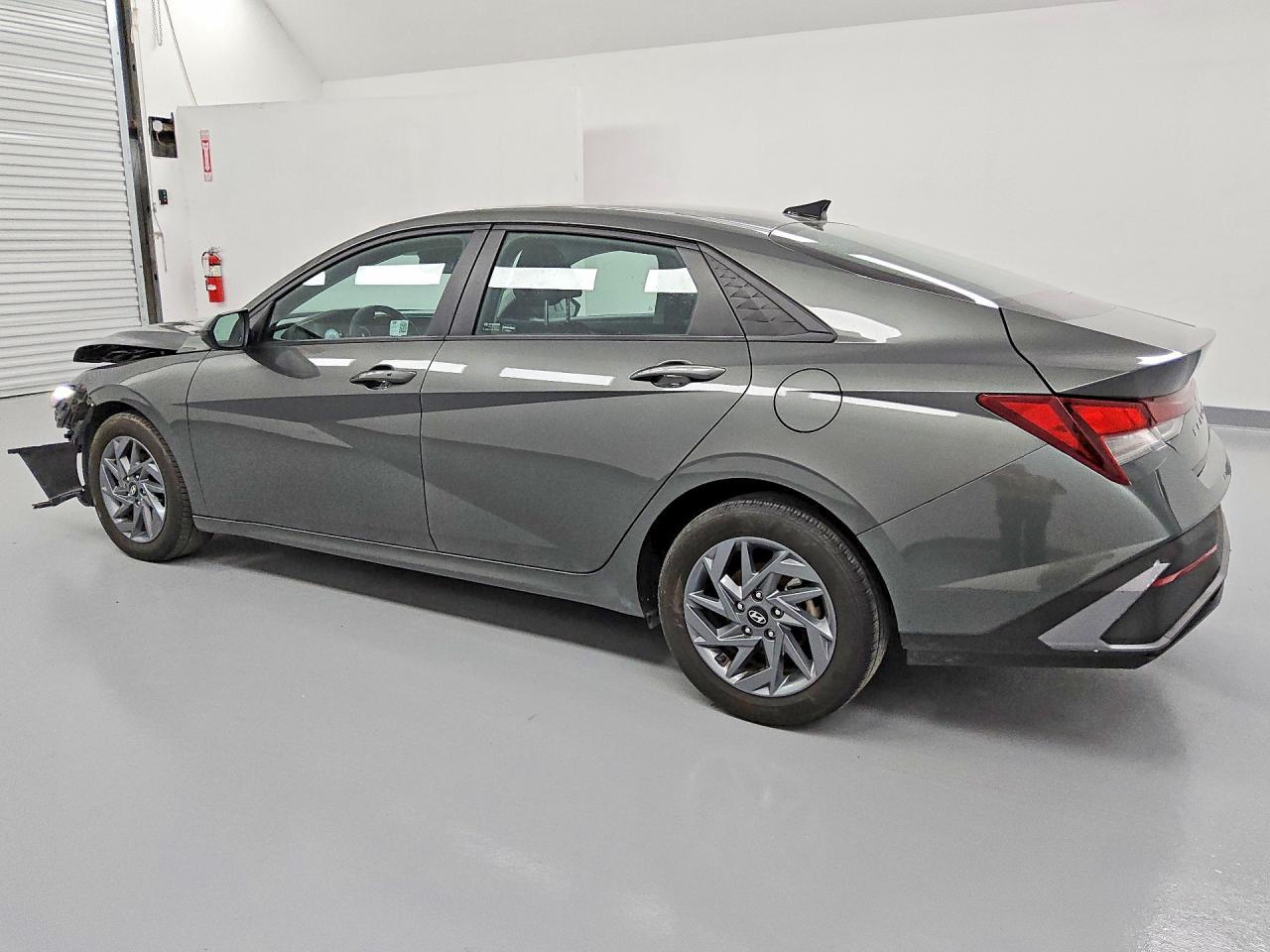 2024 Hyundai Elantra Sel - Фото 2