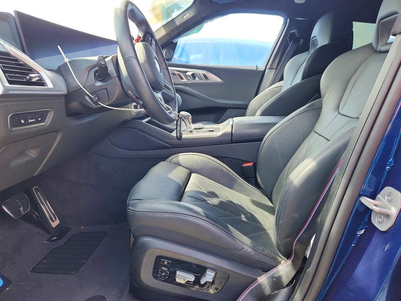 2025 BMW Xm - Image 7