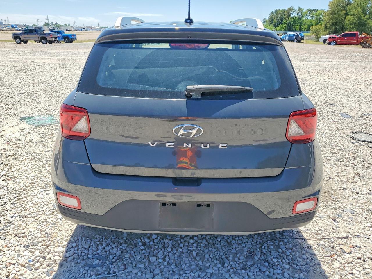 2024 Hyundai Venue Sel - Image 6