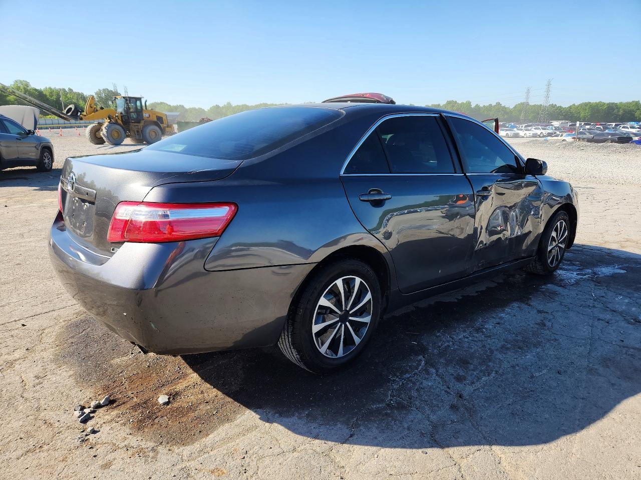 2007 Toyota Camry Le - Фото 3