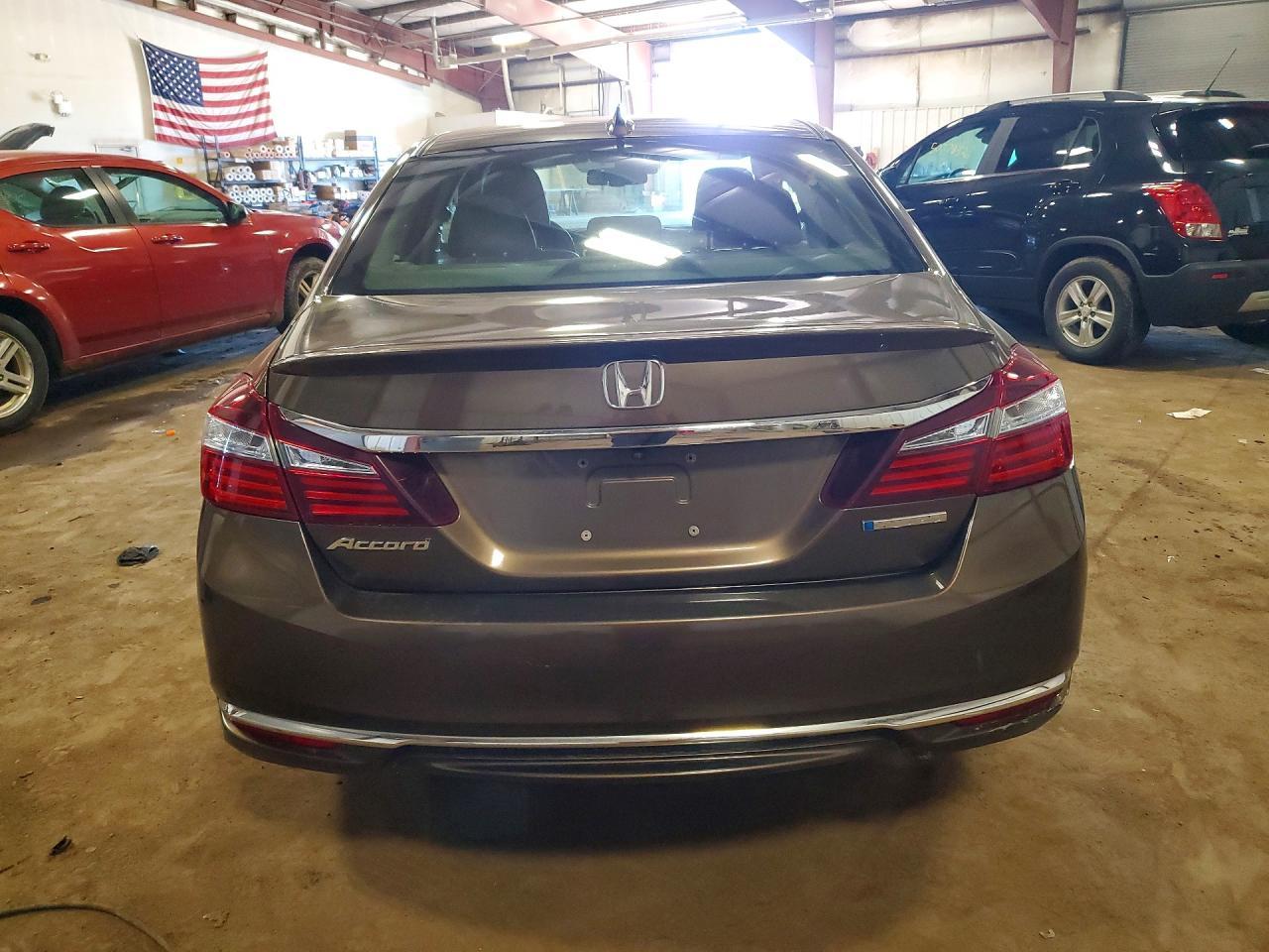 2017 Honda Accord Hybrid Exl - Фото 6