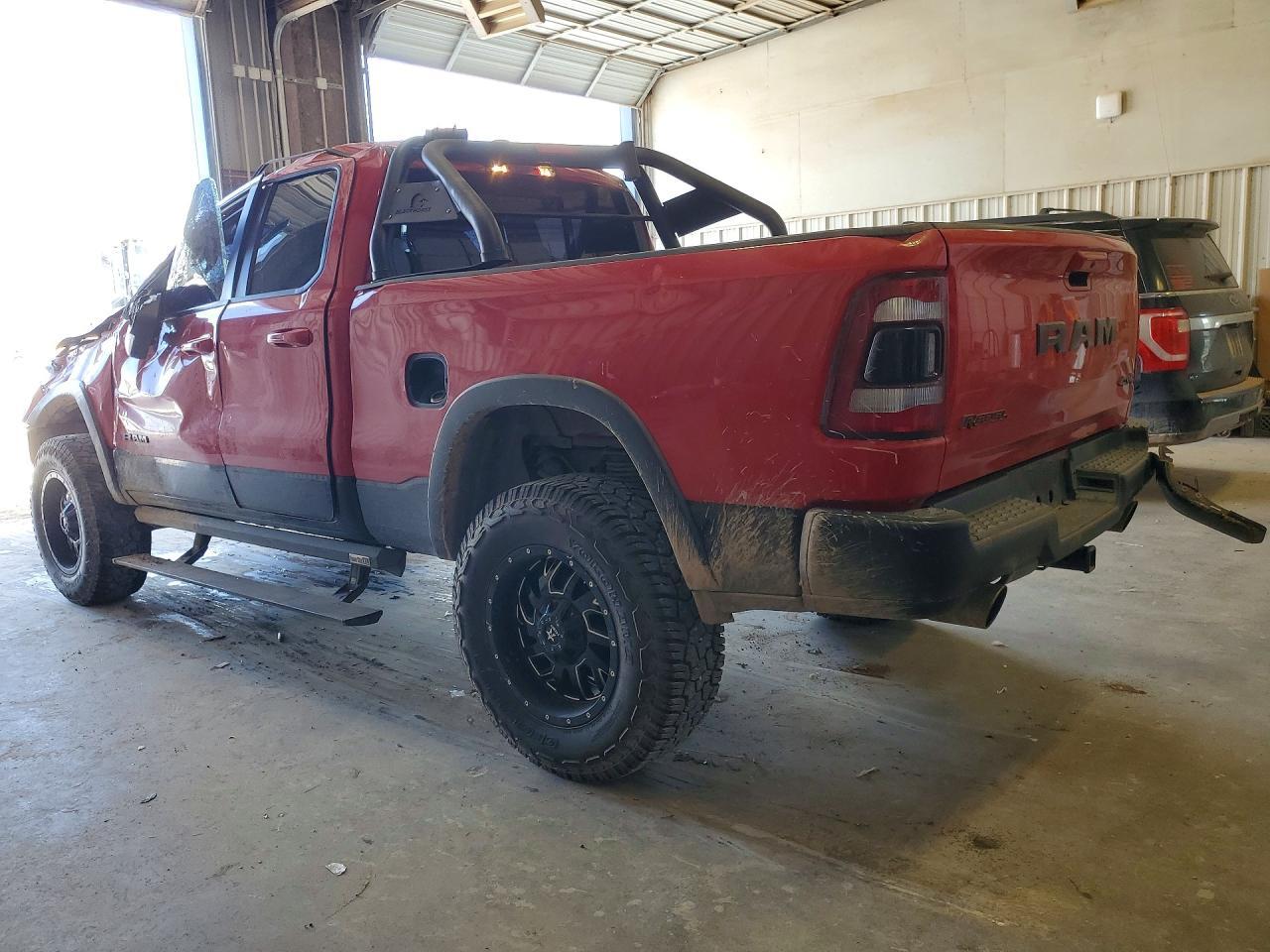 2019 Ram 1500 Rebel - Фото 2