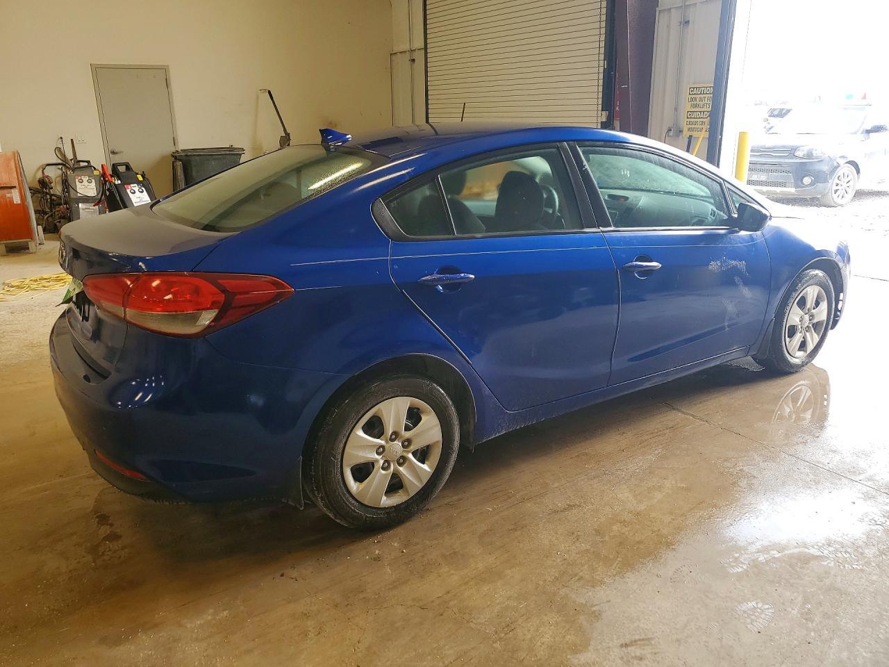 2017 Kia Forte Lx - Фото 3