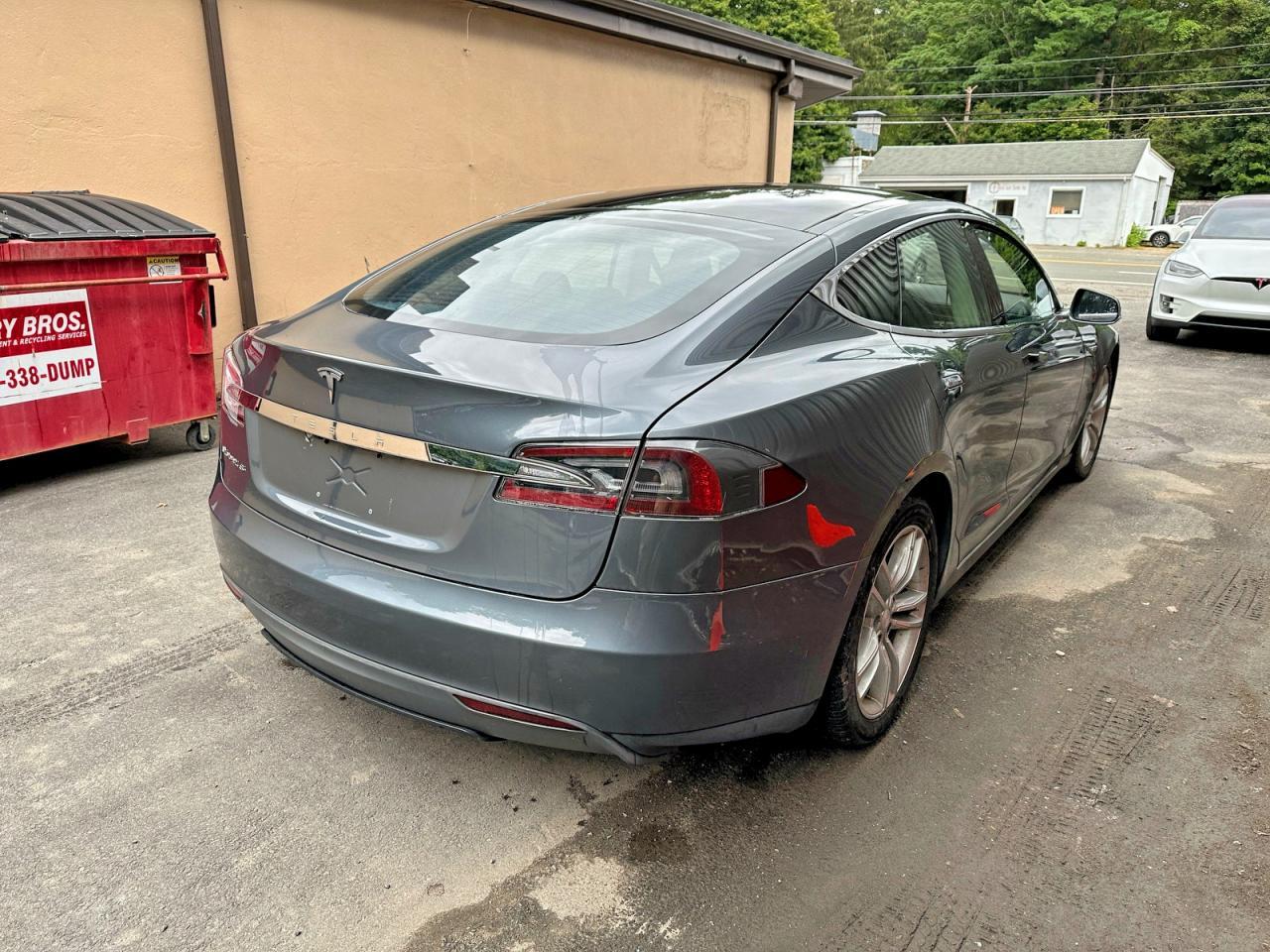 2013 Tesla Model S - Image 4