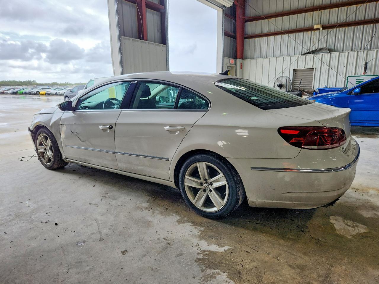 2014 Volkswagen Cc Sport - Image 2