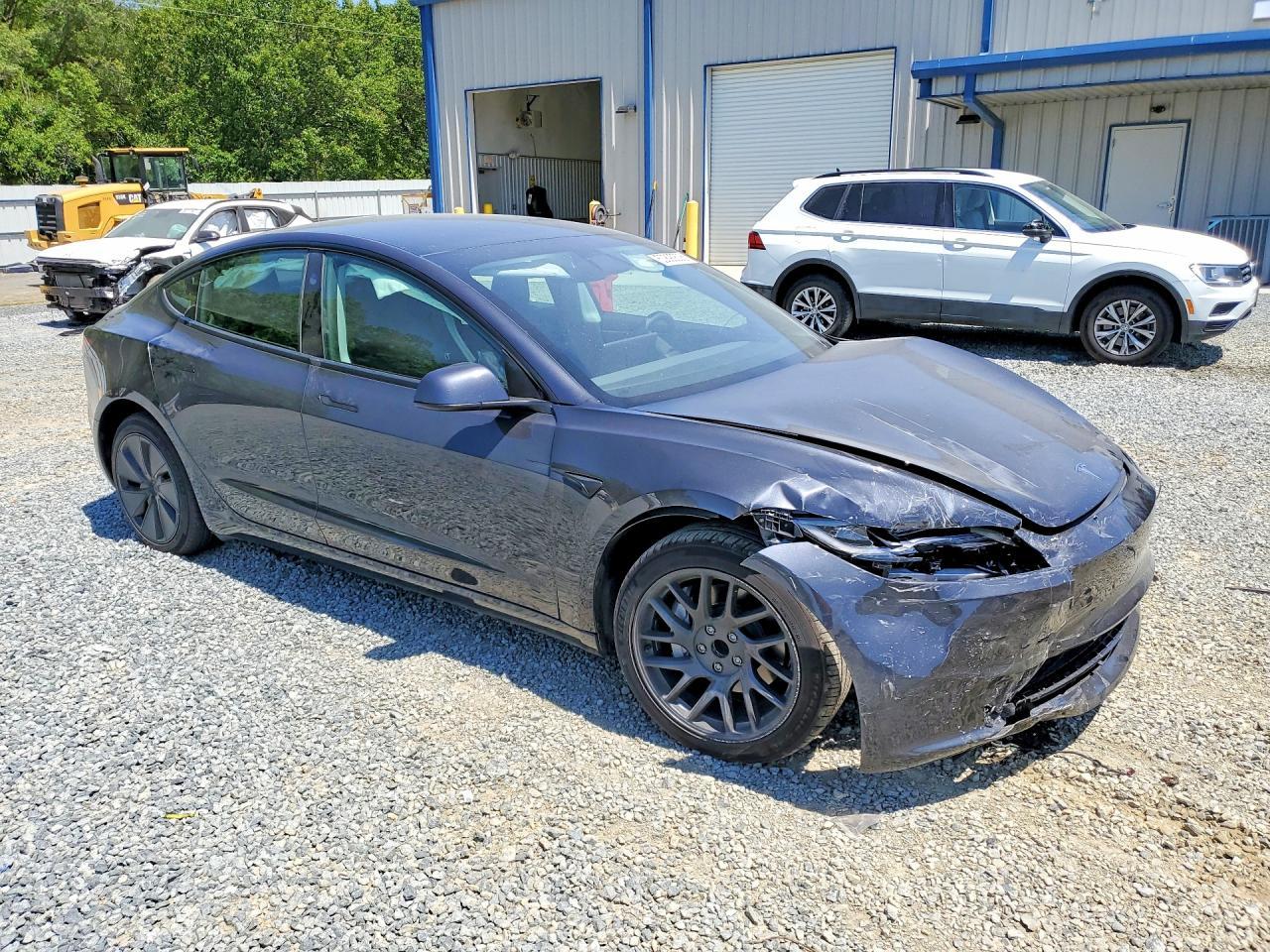 2025 Tesla Model 3 - Image 4