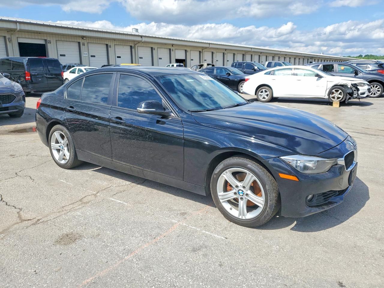 2013 BMW 328 Xi - Фото 4