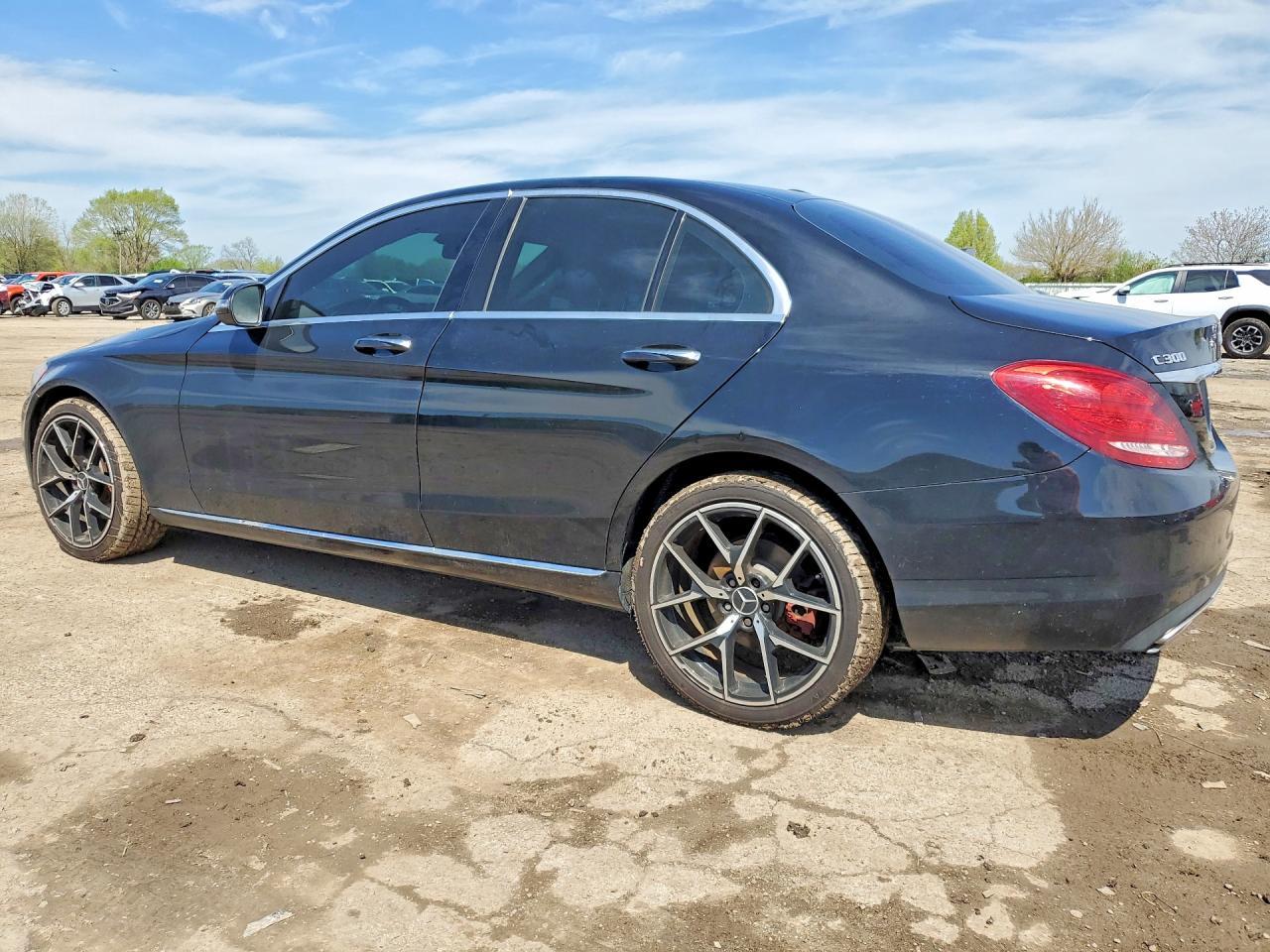 2018 Mercedes-Benz C 300 4Matic - Фото 2