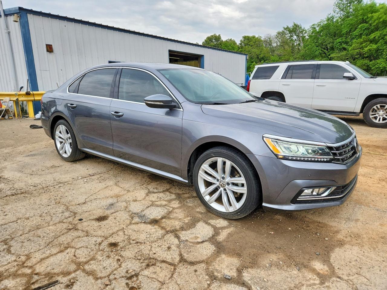 2018 Volkswagen Passat Se - Image 4