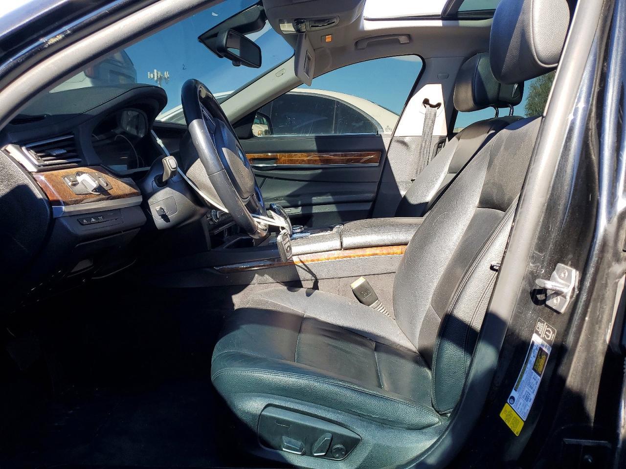 2015 BMW 740 I - Image 7