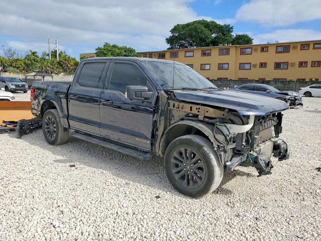 2024 Ford F150 Xlt - Фото 4