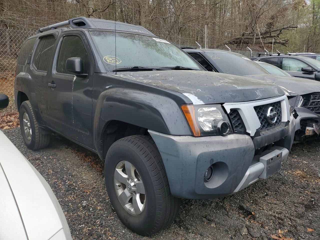 2010 Nissan Xterra X - Image 4