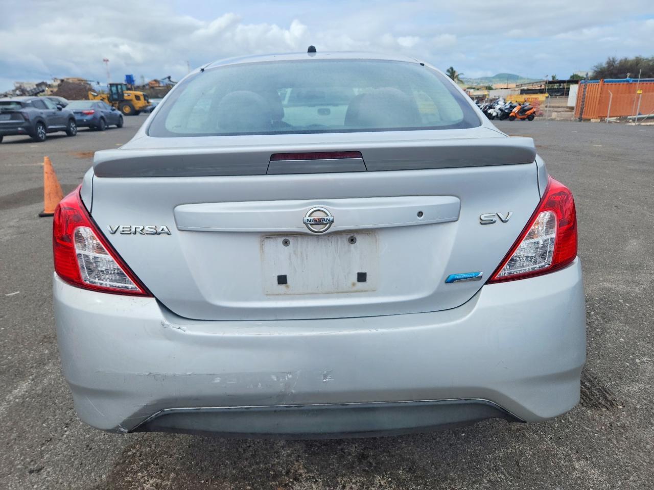2016 Nissan Versa 1.6 Sv - Image 6