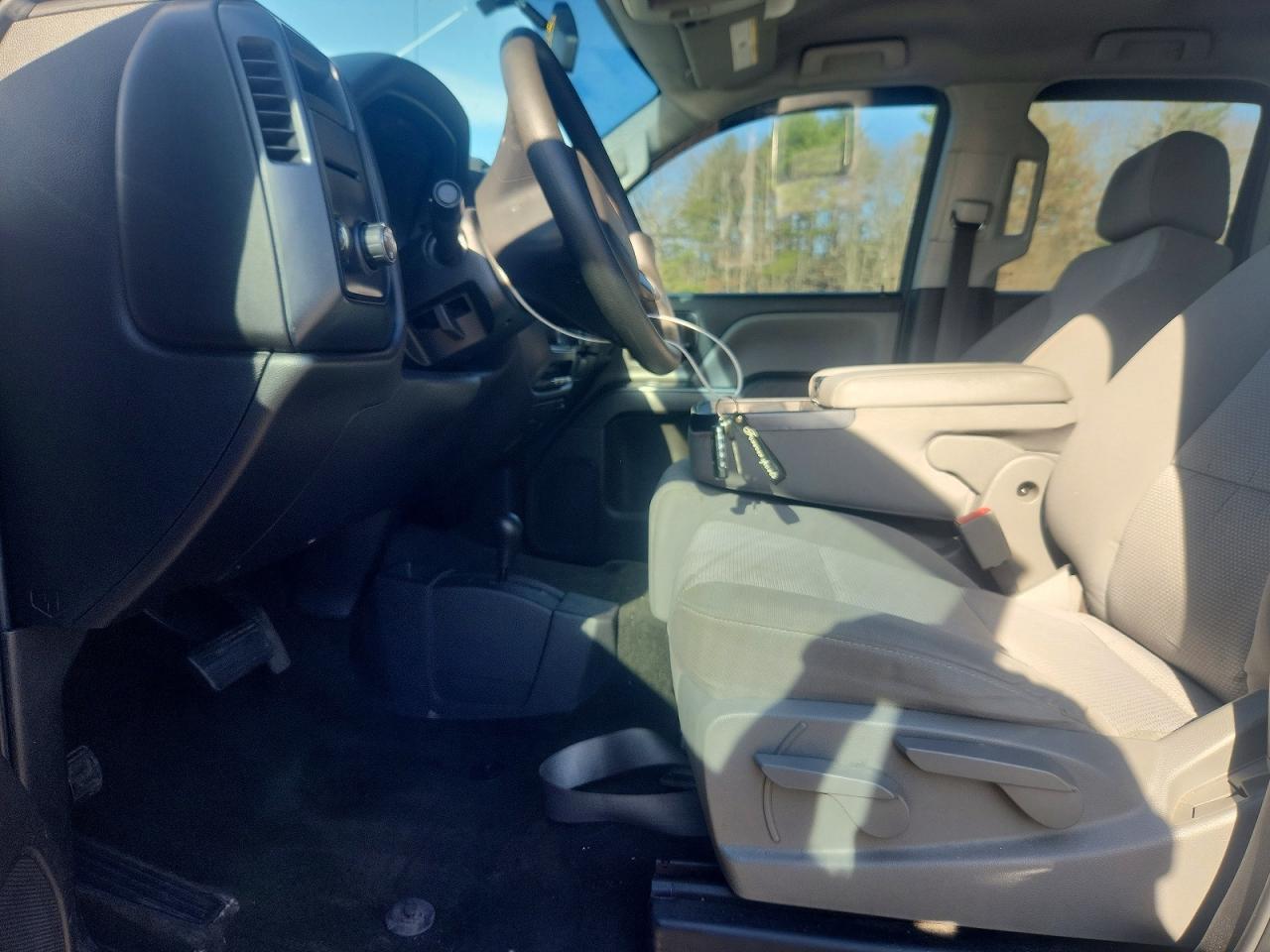 2016 Chevrolet Silverado K1500 Custom - Image 7