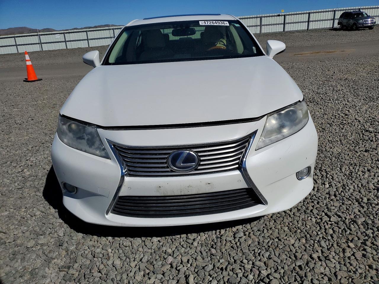 2013 Lexus Es 300H Base - Image 5