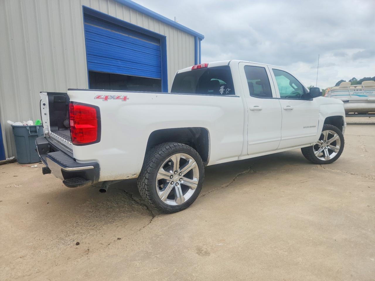 2015 Chevrolet Silverado K1500 Lt - Фото 3