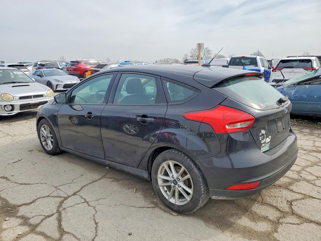 2017 Ford Focus Se - Image 2