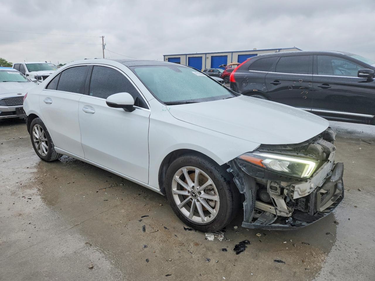 2020 Mercedes-Benz A 220 - Фото 4