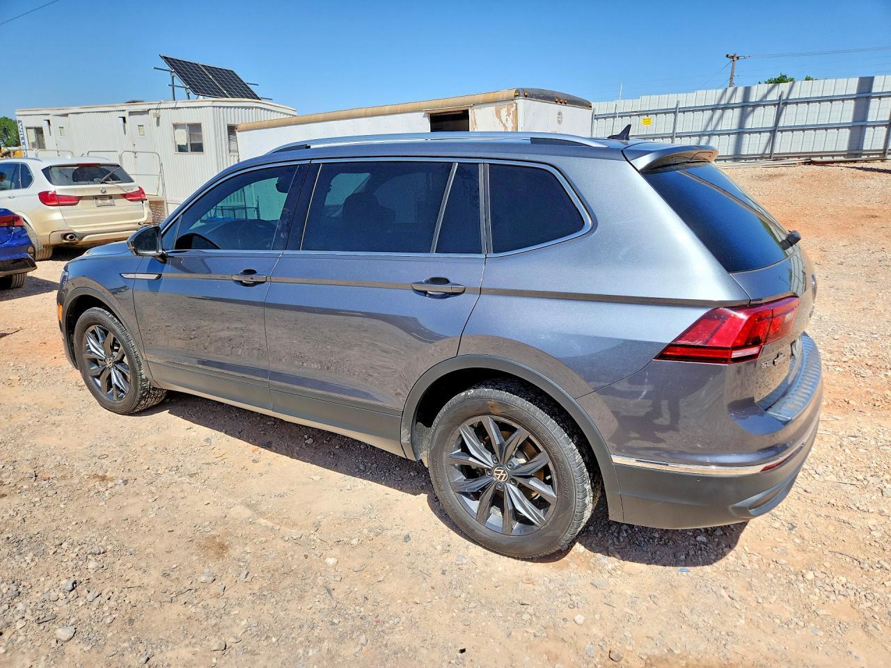 2023 Volkswagen Tiguan Se - Фото 2