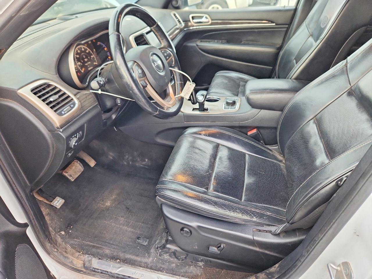 2015 Jeep Grand Cherokee Overland - Image 7