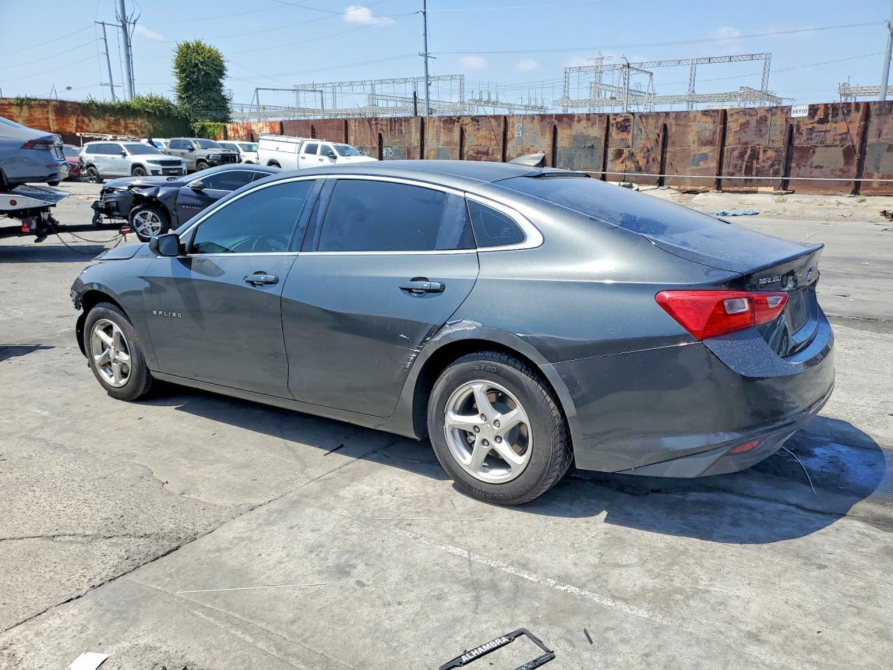 2018 Chevrolet Malibu Ls - Фото 2