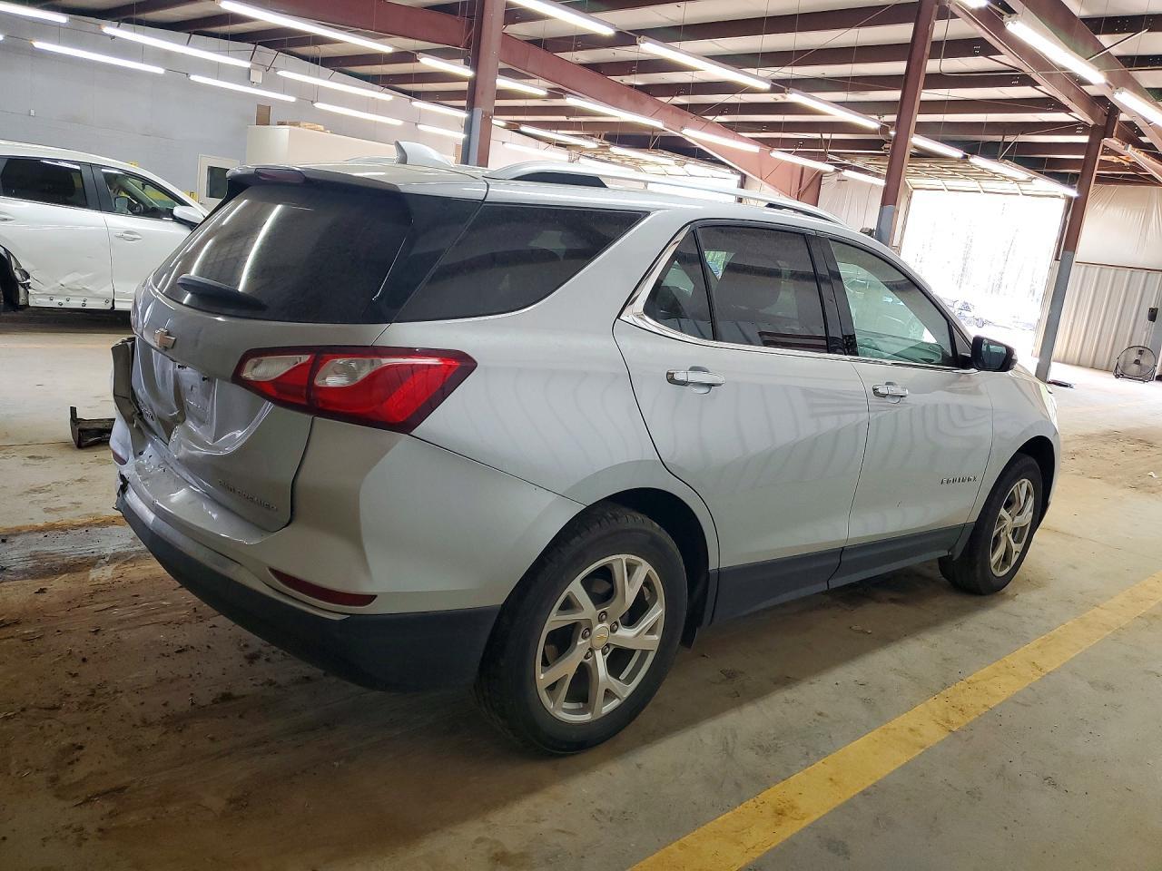 2020 Chevrolet Equinox Premier - Фото 3