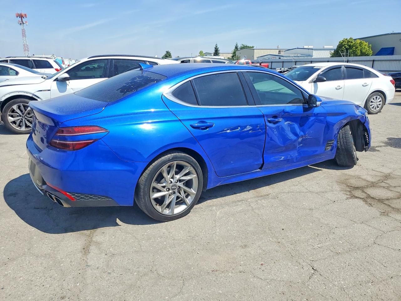 2022 Genesis G70 2.0T - Фото 3
