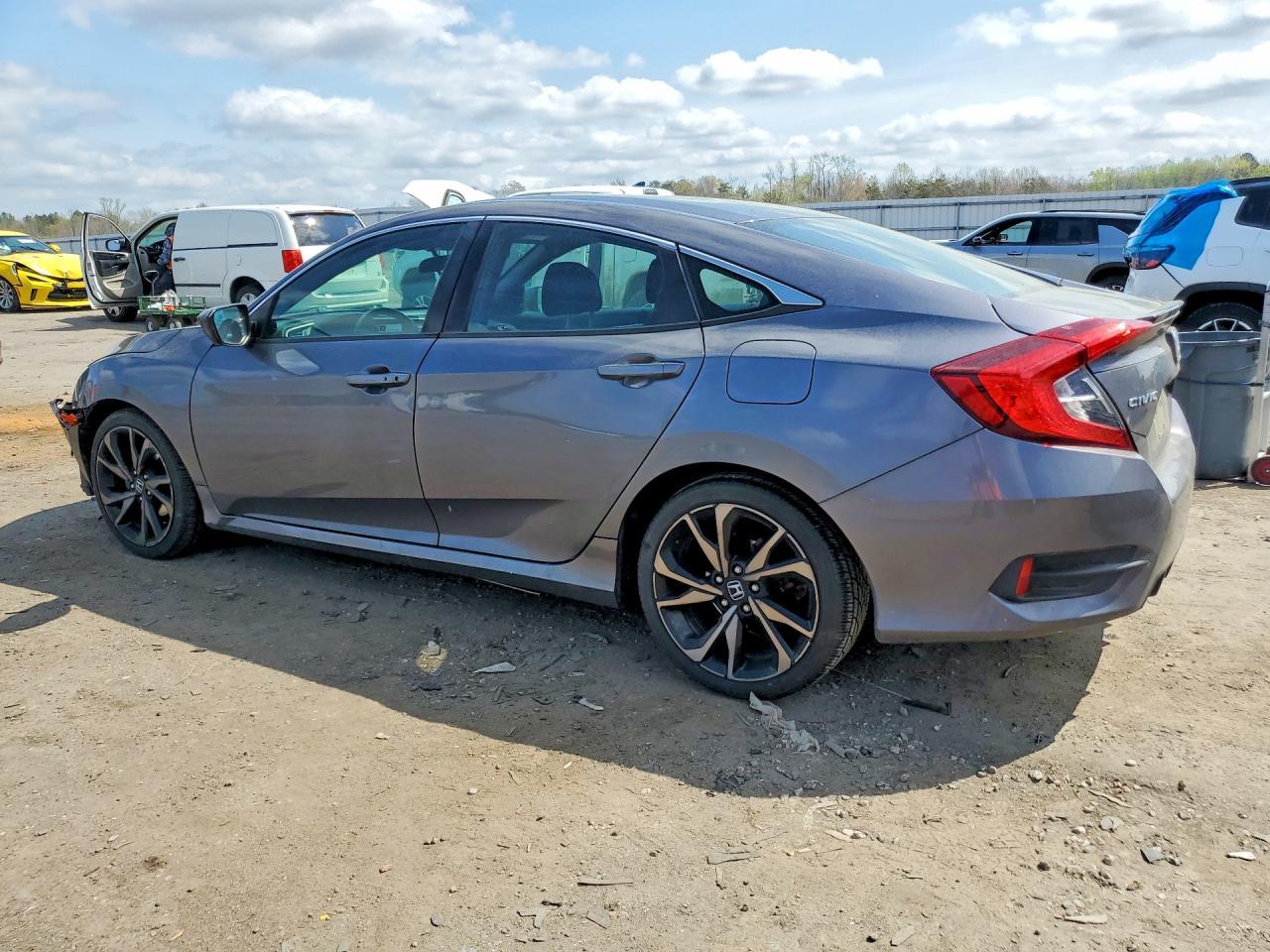 2020 Honda Civic Sport - Фото 2