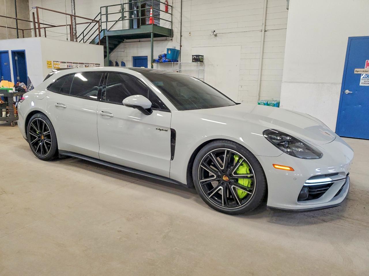 2018 Porsche Panamera Turbo S E-Hybrid Sport Turismo - Фото 4