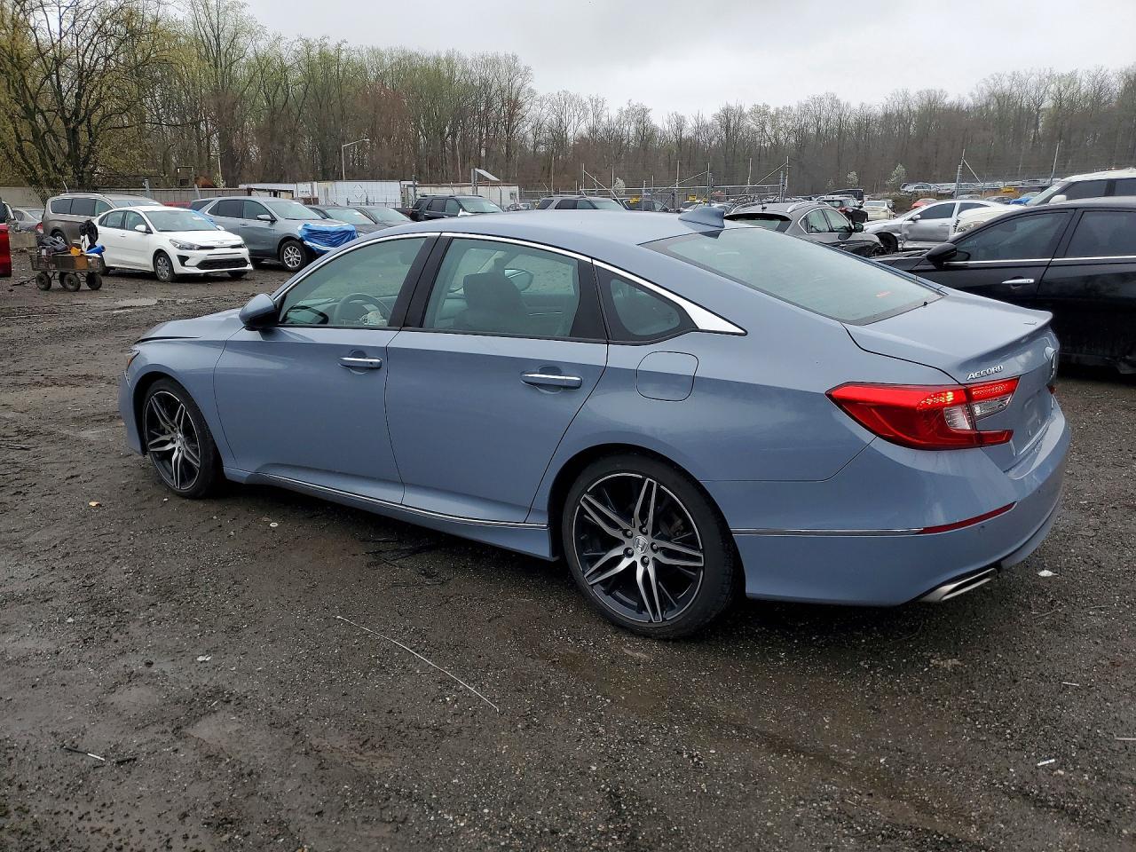 2022 Honda Accord Touring - Image 2