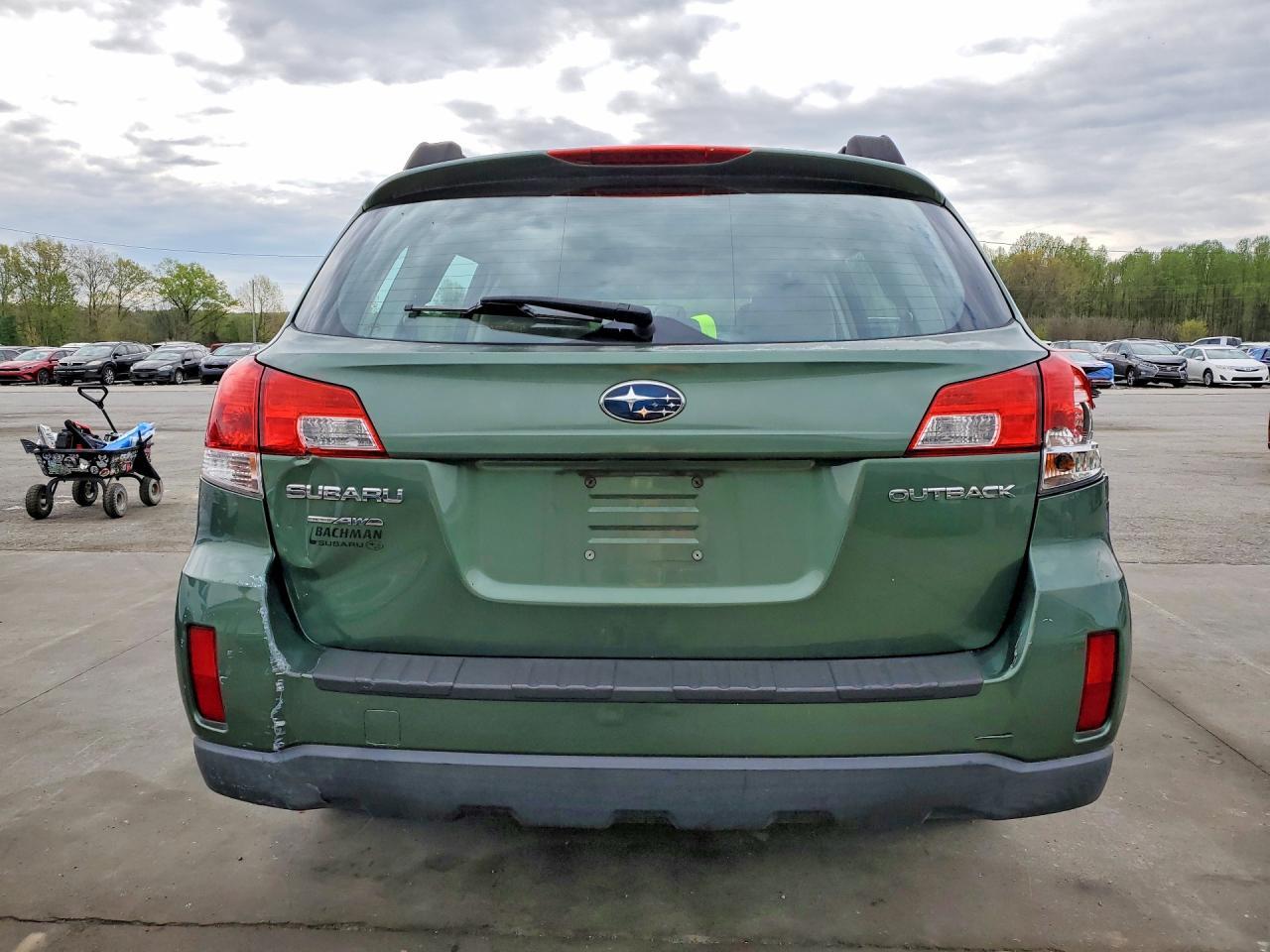 2013 Subaru Outback 2.5I - Image 6