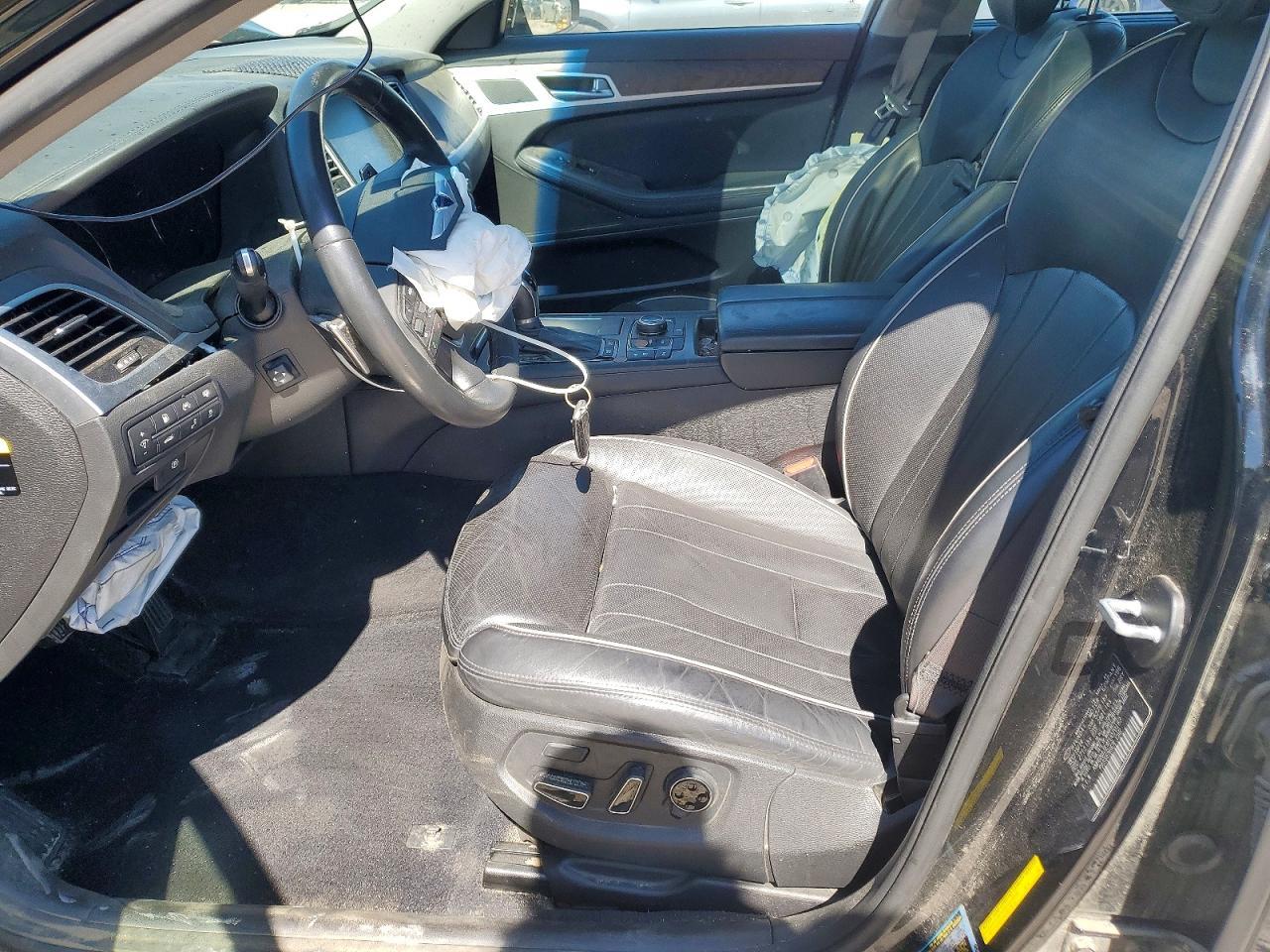 2015 Hyundai Genesis 3.8L - Фото 7