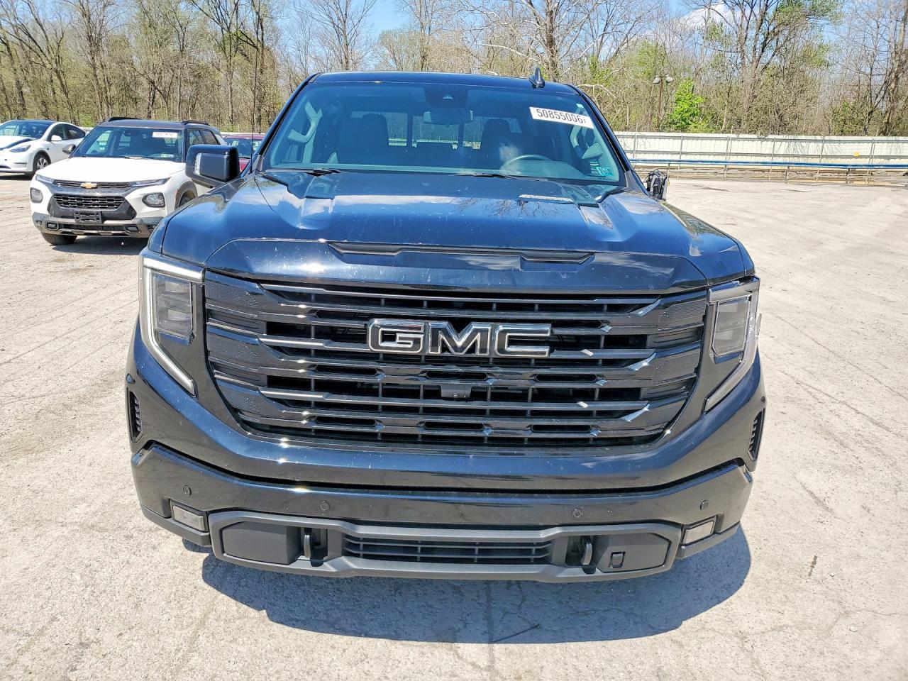 2025 GMC Sierra K1500 Elevation - Image 5