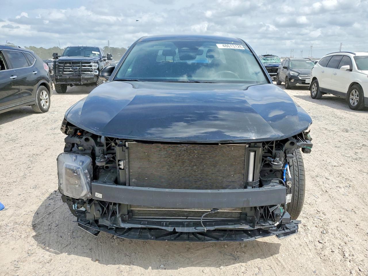2025 Hyundai Santa Cruz Se - Image 5
