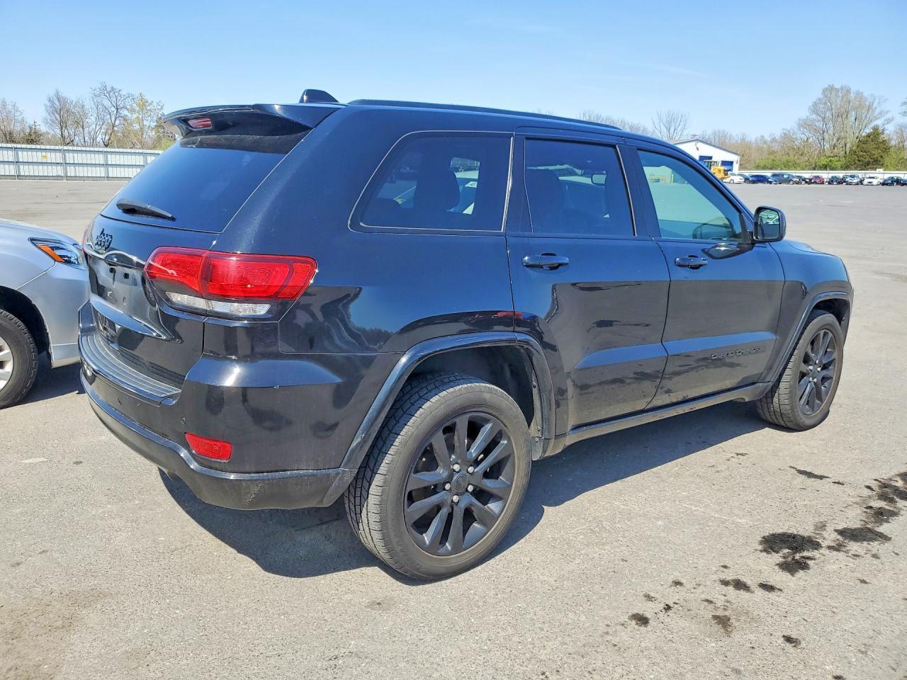 2018 Jeep Grand Cherokee Laredo - Фото 3