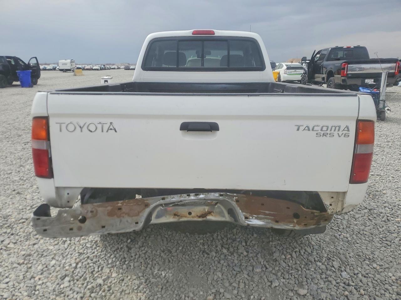 2000 Toyota Tacoma Xtracab - Фото 6