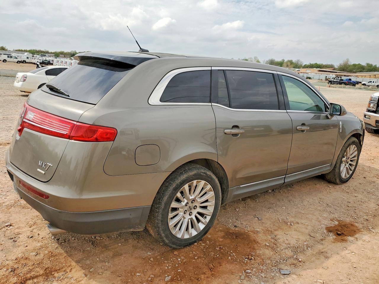 2012 Lincoln Mkt - Фото 3