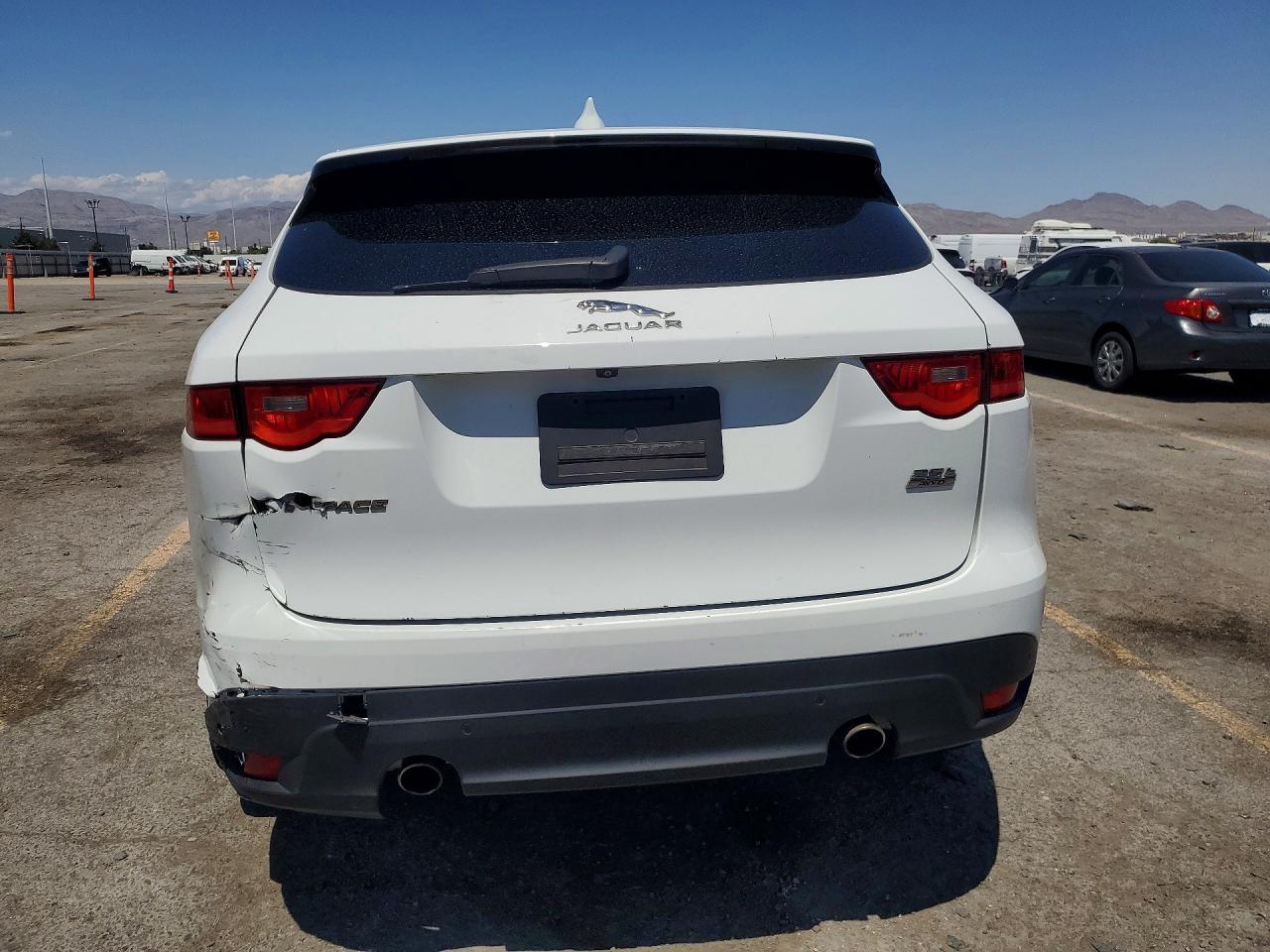 2018 Jaguar F-Pace Premium - Фото 6